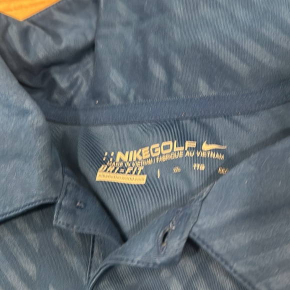 2XL bundle short sleeve blue polo and gray quarter zip. Nike - Picture 3 of 7